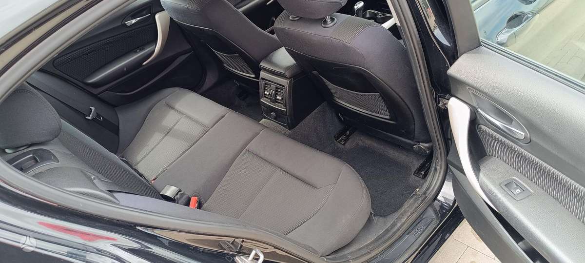 BMW 120, 2.0 l., hatchback