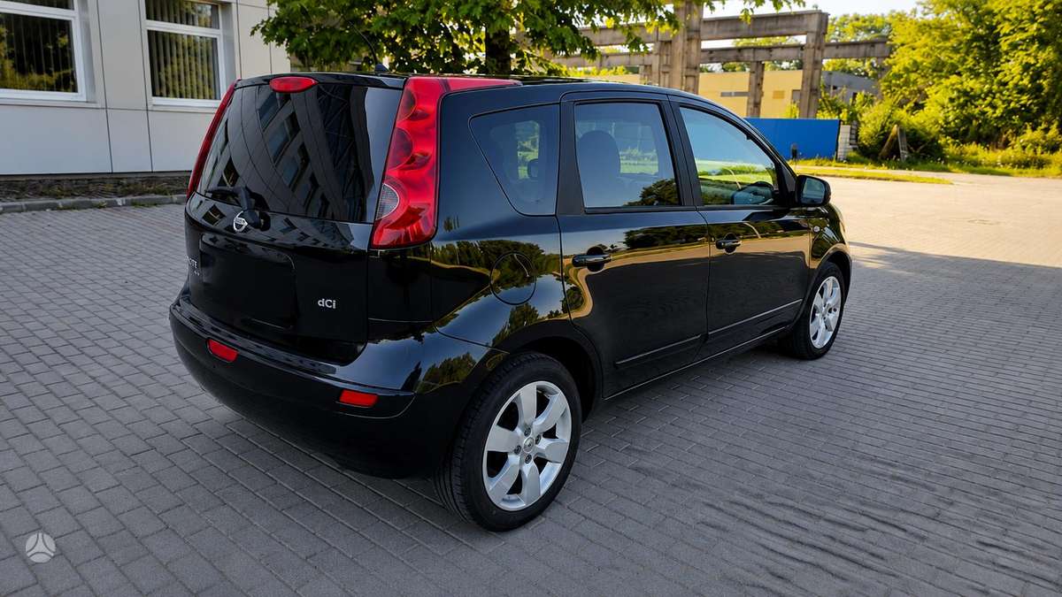 Nissan Note, 1.5 l., Хэтчбек