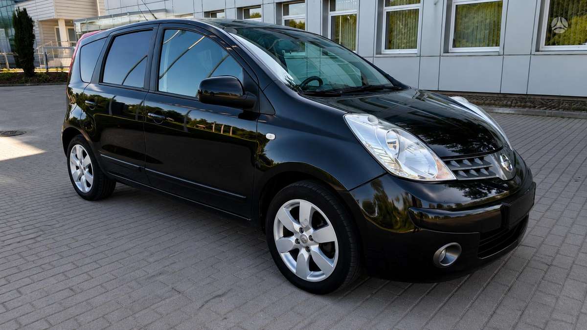 Nissan Note, 1.5 l., Хэтчбек