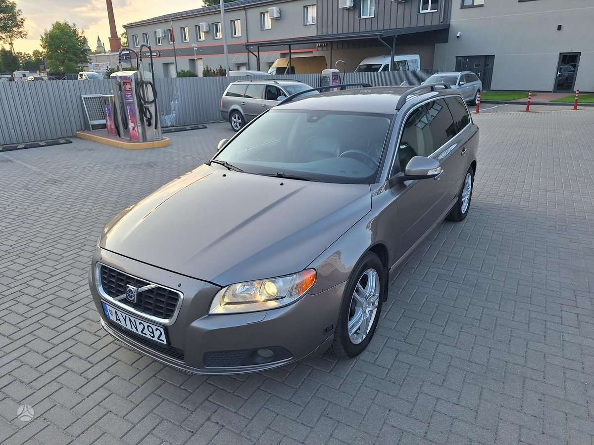 Volvo V70, 2.4 l., universalas