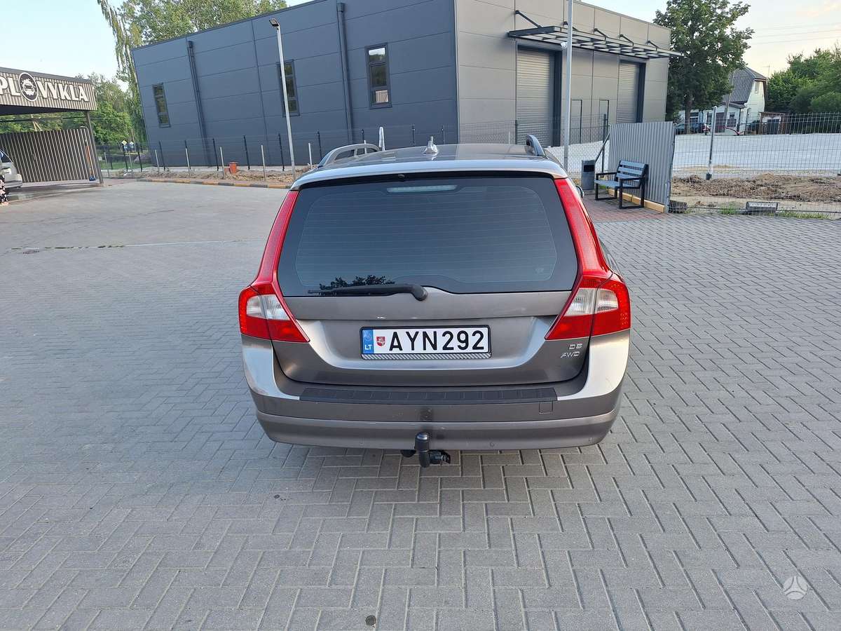 Volvo V70, 2.4 l., universalas