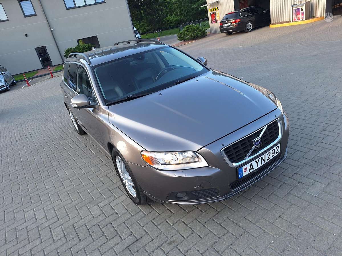 Volvo V70, 2.4 l., universalas