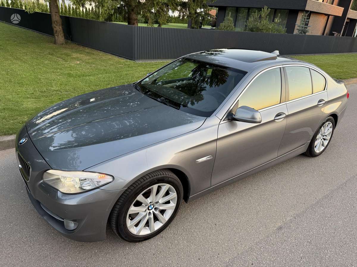 BMW 525, 2.0 l., Седан