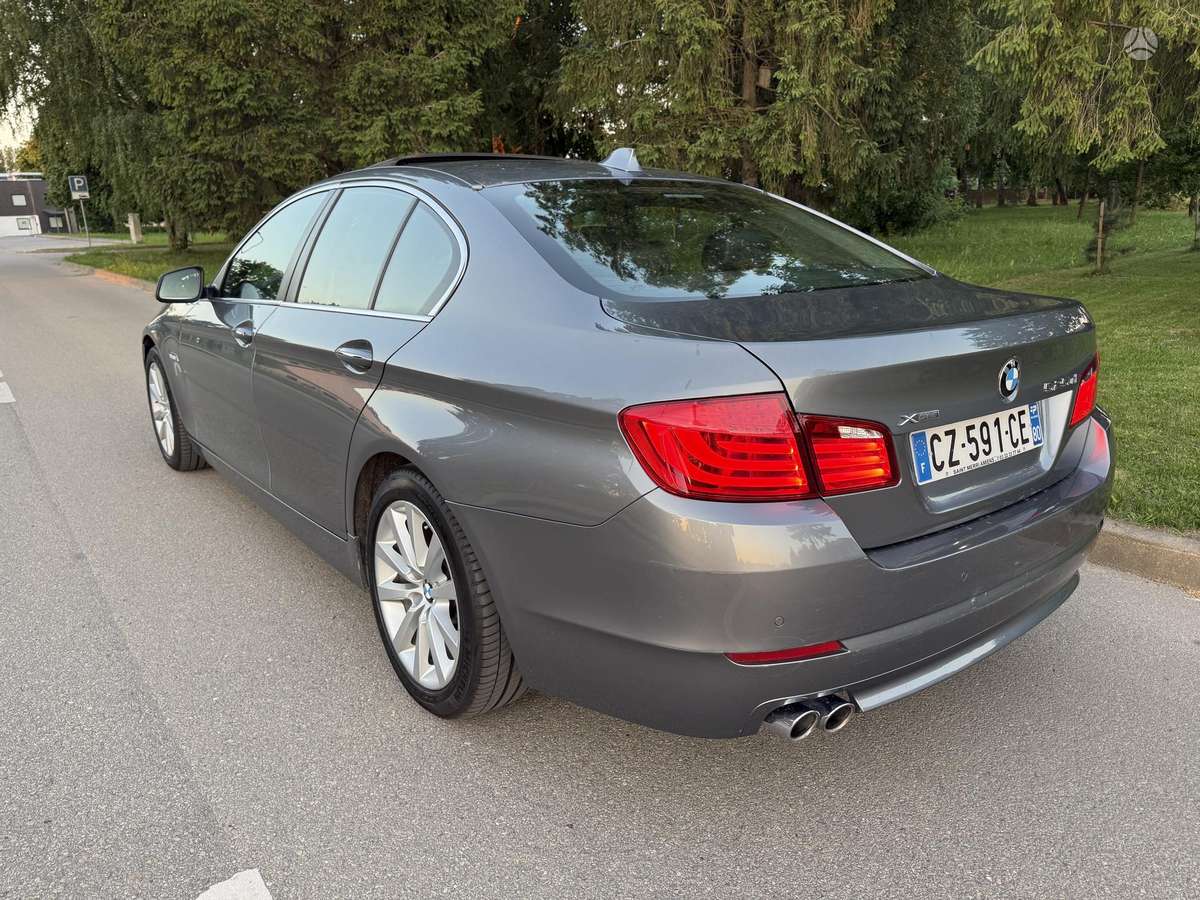 BMW 525, 2.0 l., Седан