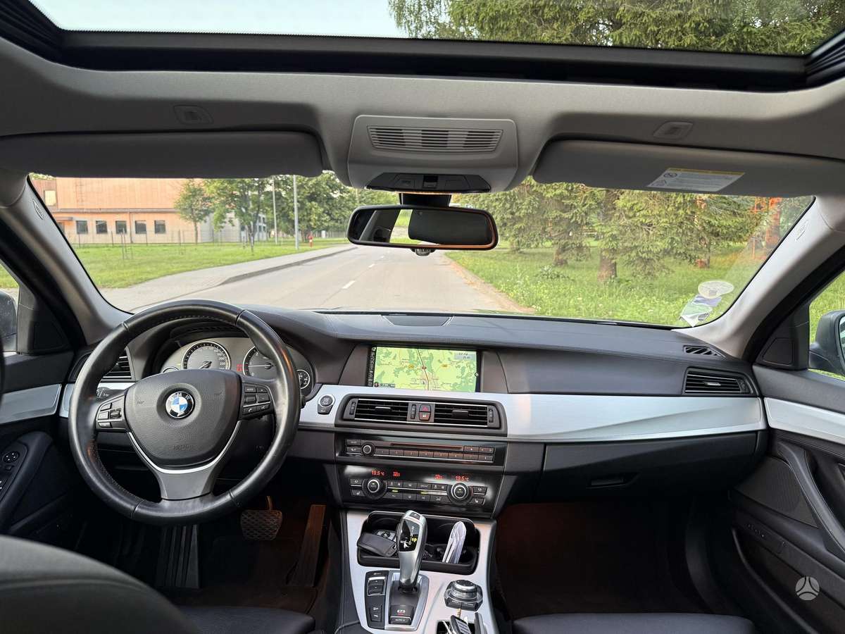 BMW 525, 2.0 l., Седан