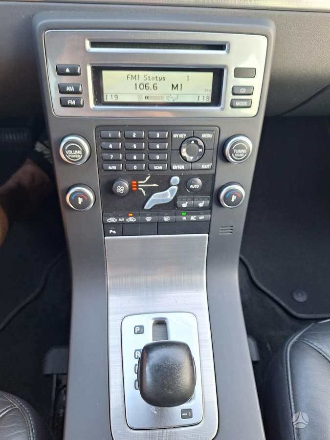 Volvo V70, 2.4 l., universalas
