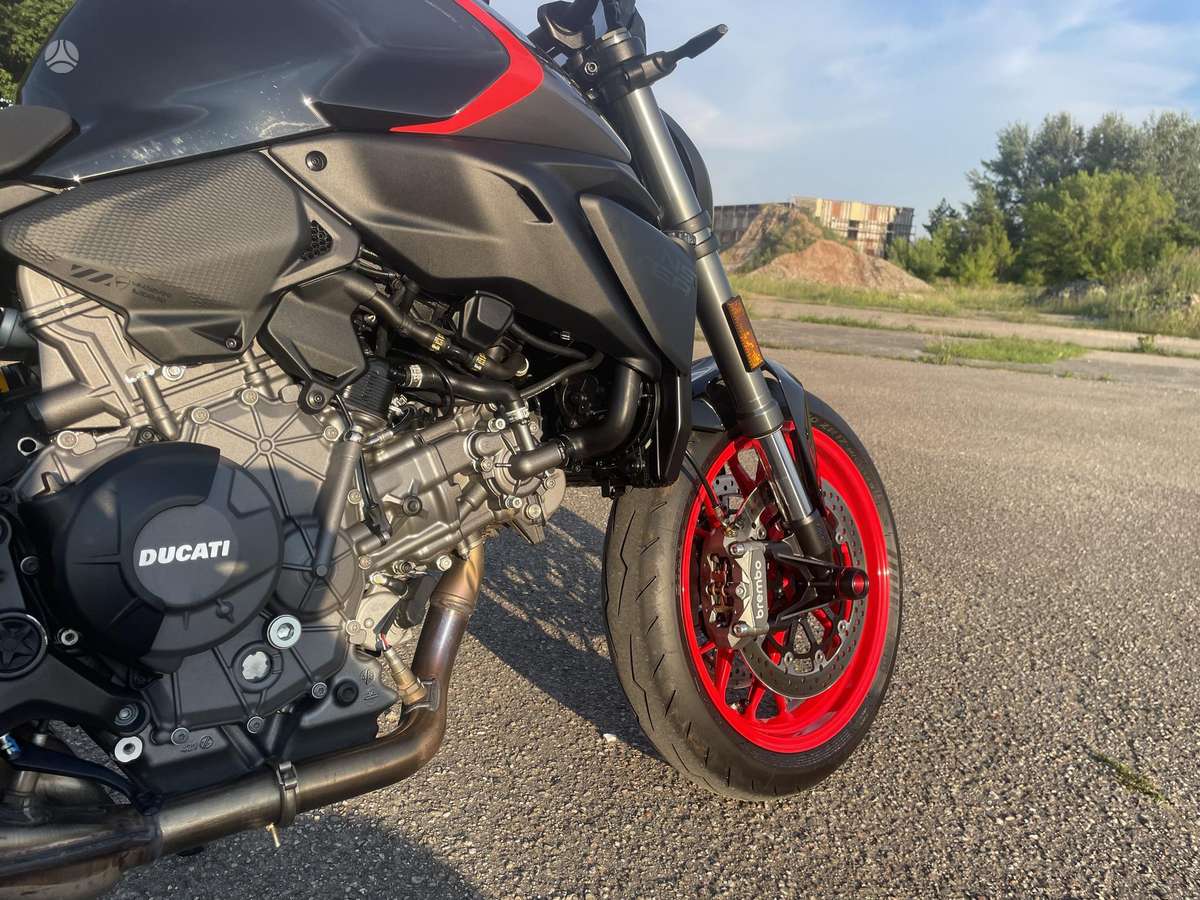Ducati Monster 890cc, street / классические