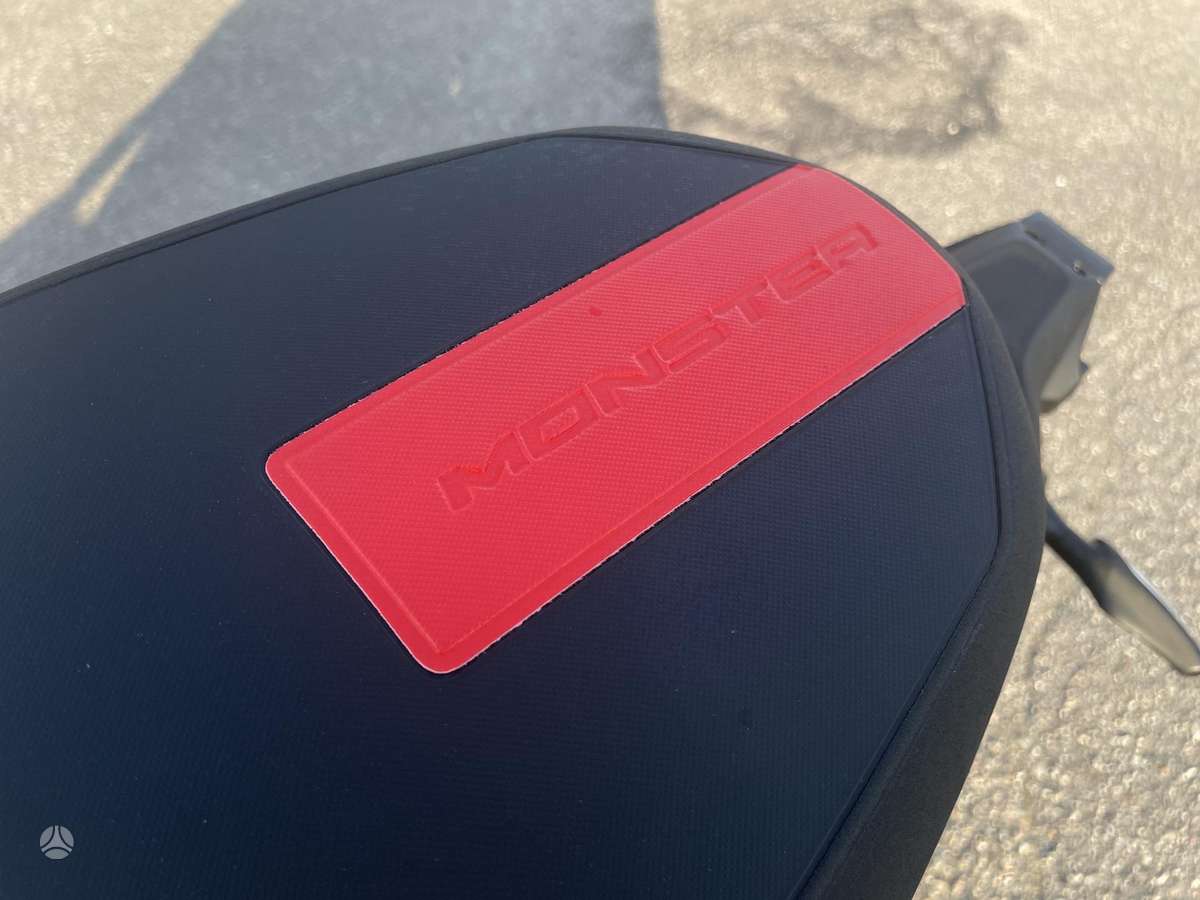 Ducati Monster 890cc, street / классические