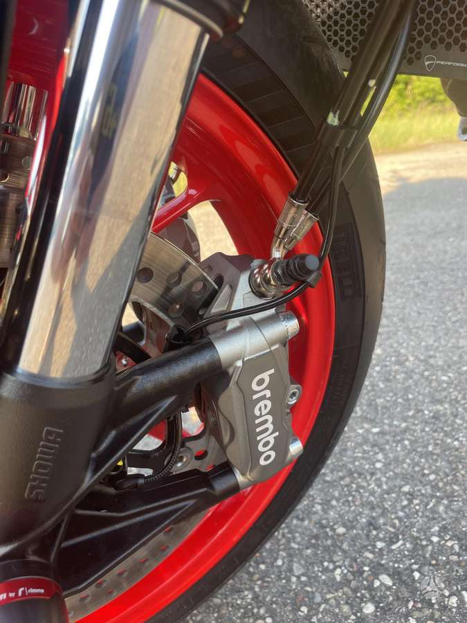 Ducati Monster 890cc, street / классические