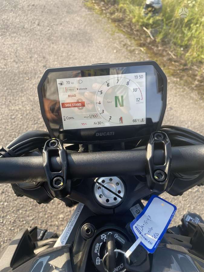 Ducati Monster 890cc, street / классические
