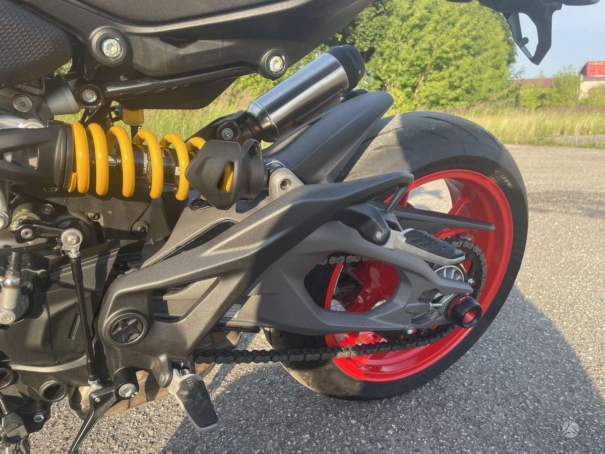 Ducati Monster 890cc, street / классические