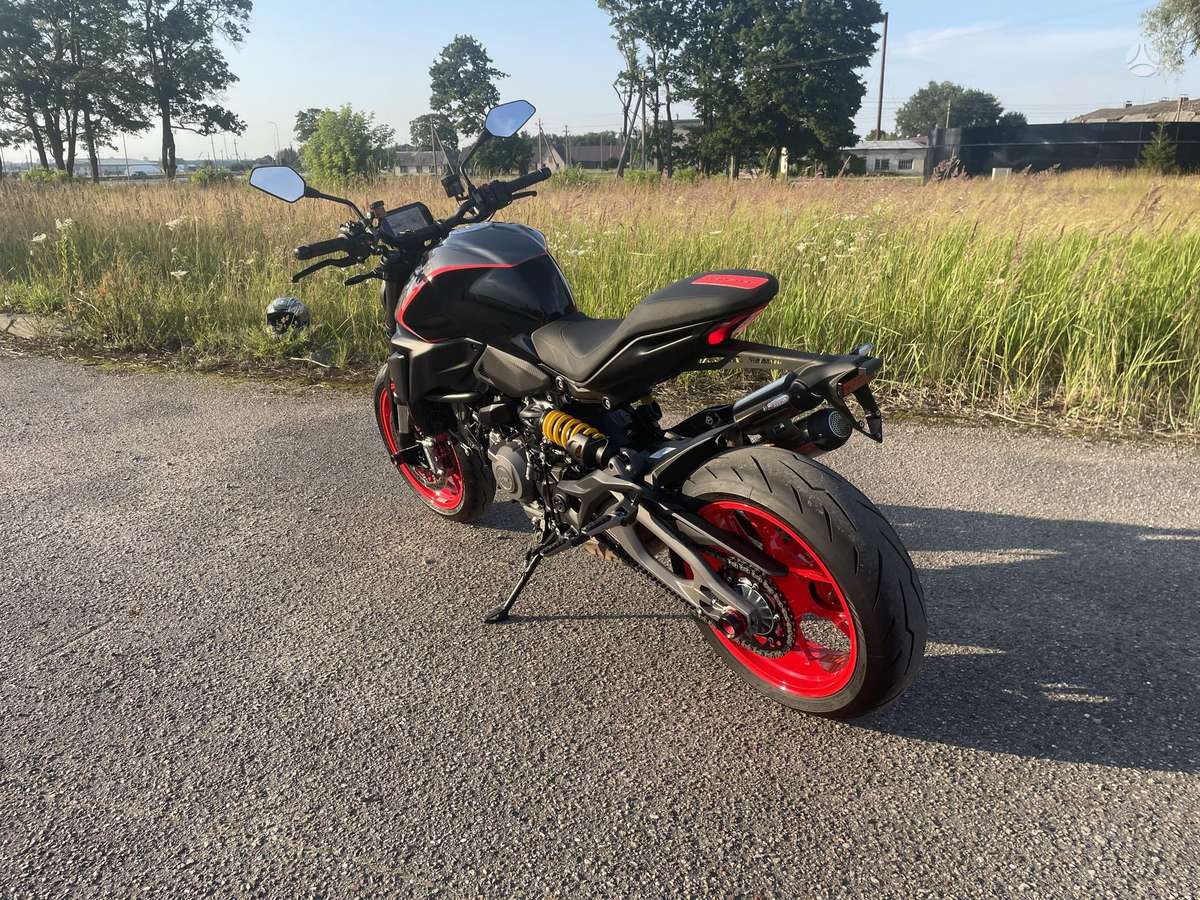 Ducati Monster 890cc, street / классические