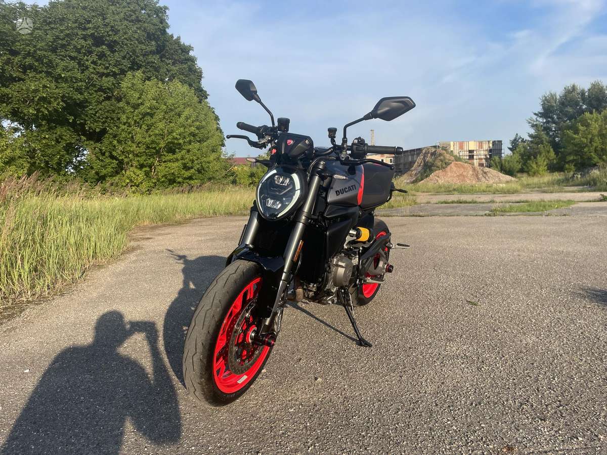 Ducati Monster 890cc, street / классические