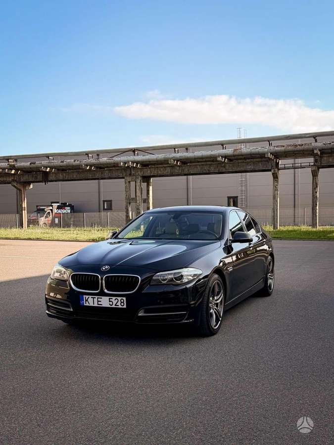 BMW 528, 2.0 l., Седан