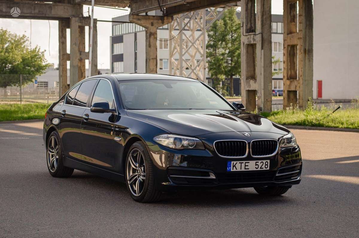 BMW 528, 2.0 l., saloon / sedan