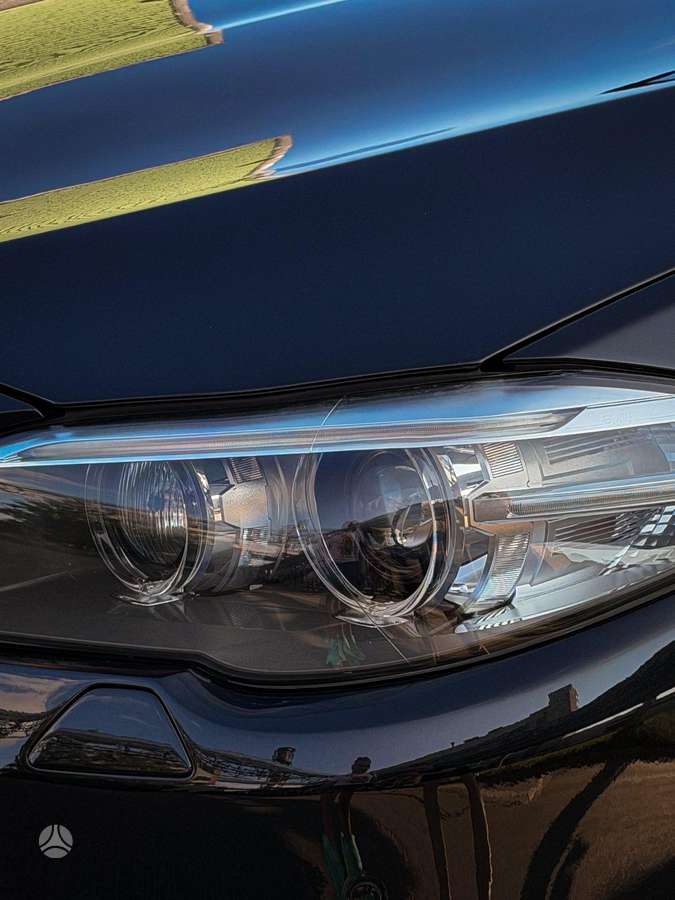 BMW 528, 2.0 l., saloon / sedan