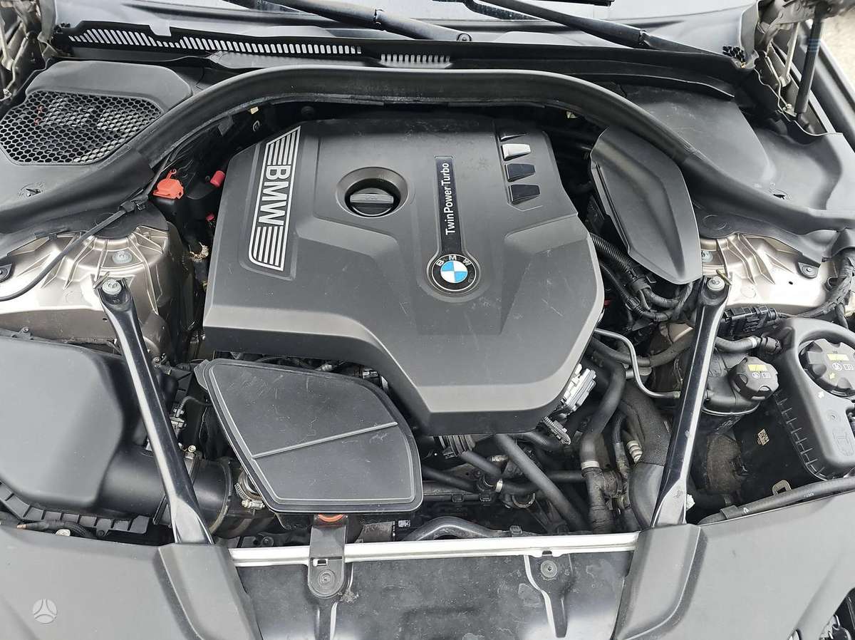 BMW 530, 2.0 l., Седан