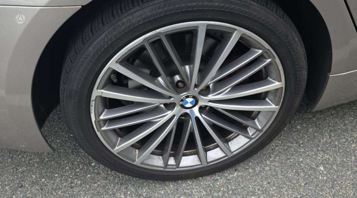 BMW 530, 2.0 l., Седан