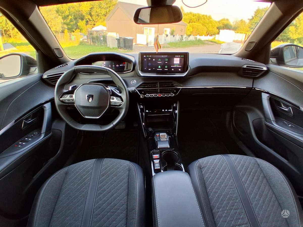 Peugeot 2008 - 9
