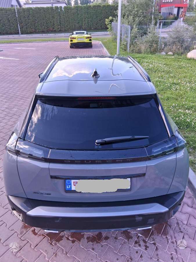 Peugeot 2008 - 6