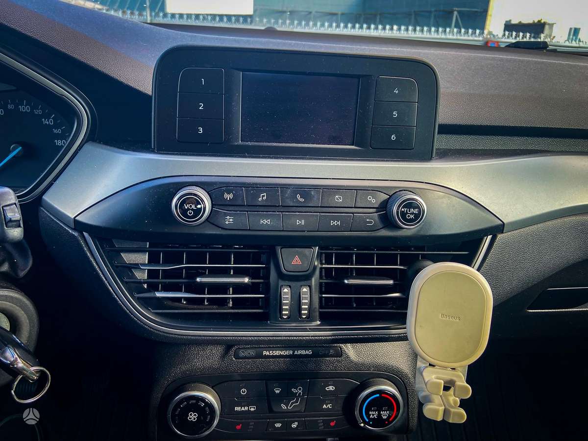 Ford Focus, 1.0 l., Хэтчбек