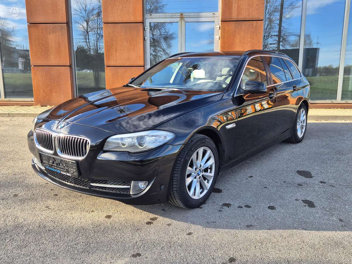 BMW 520, Универсал