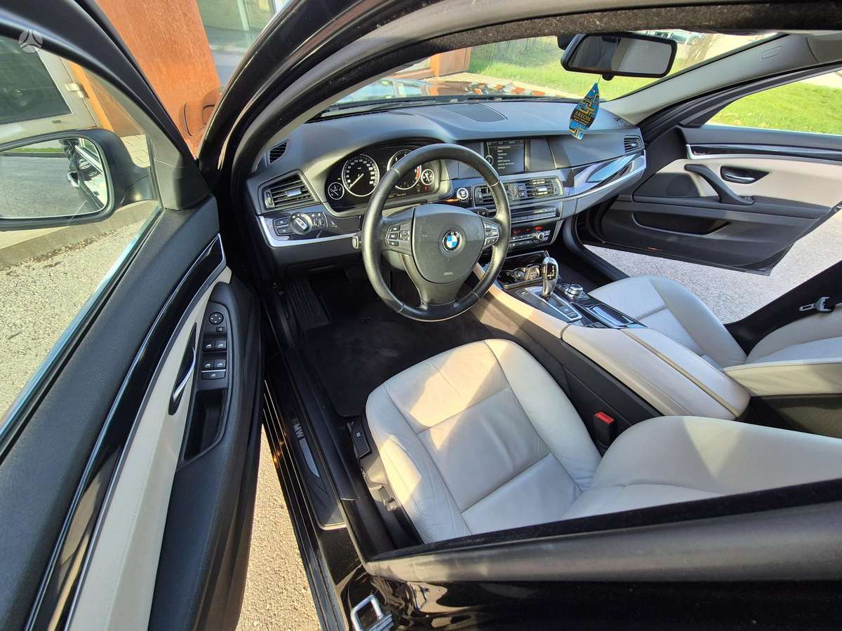 BMW 520, Универсал