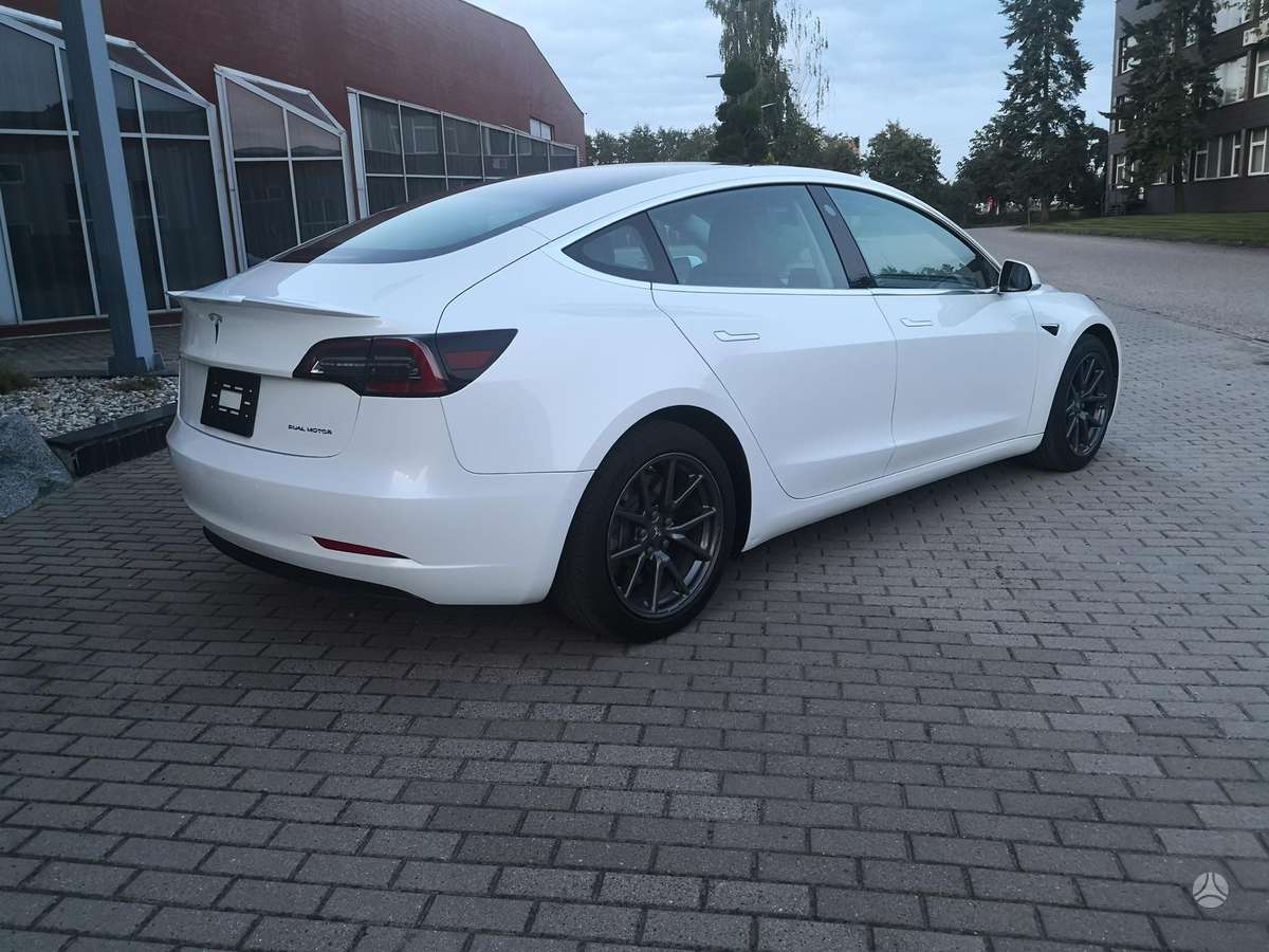 Tesla Model 3, 82 kWh, sedanas