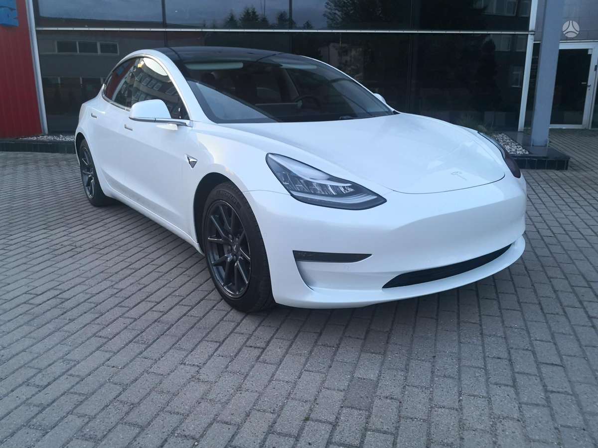 Tesla Model 3, 82 kWh, sedanas