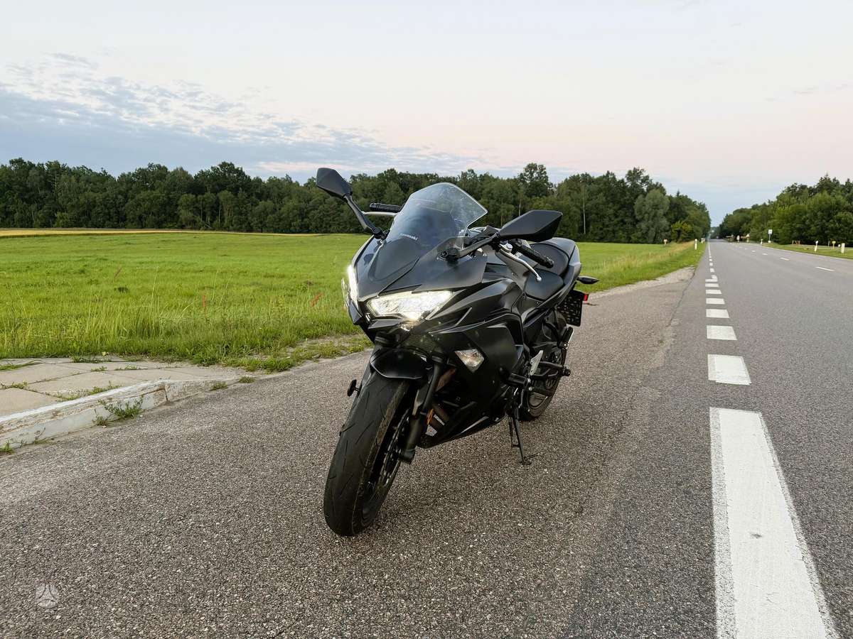 Kawasaki EX 649cc, street / classic