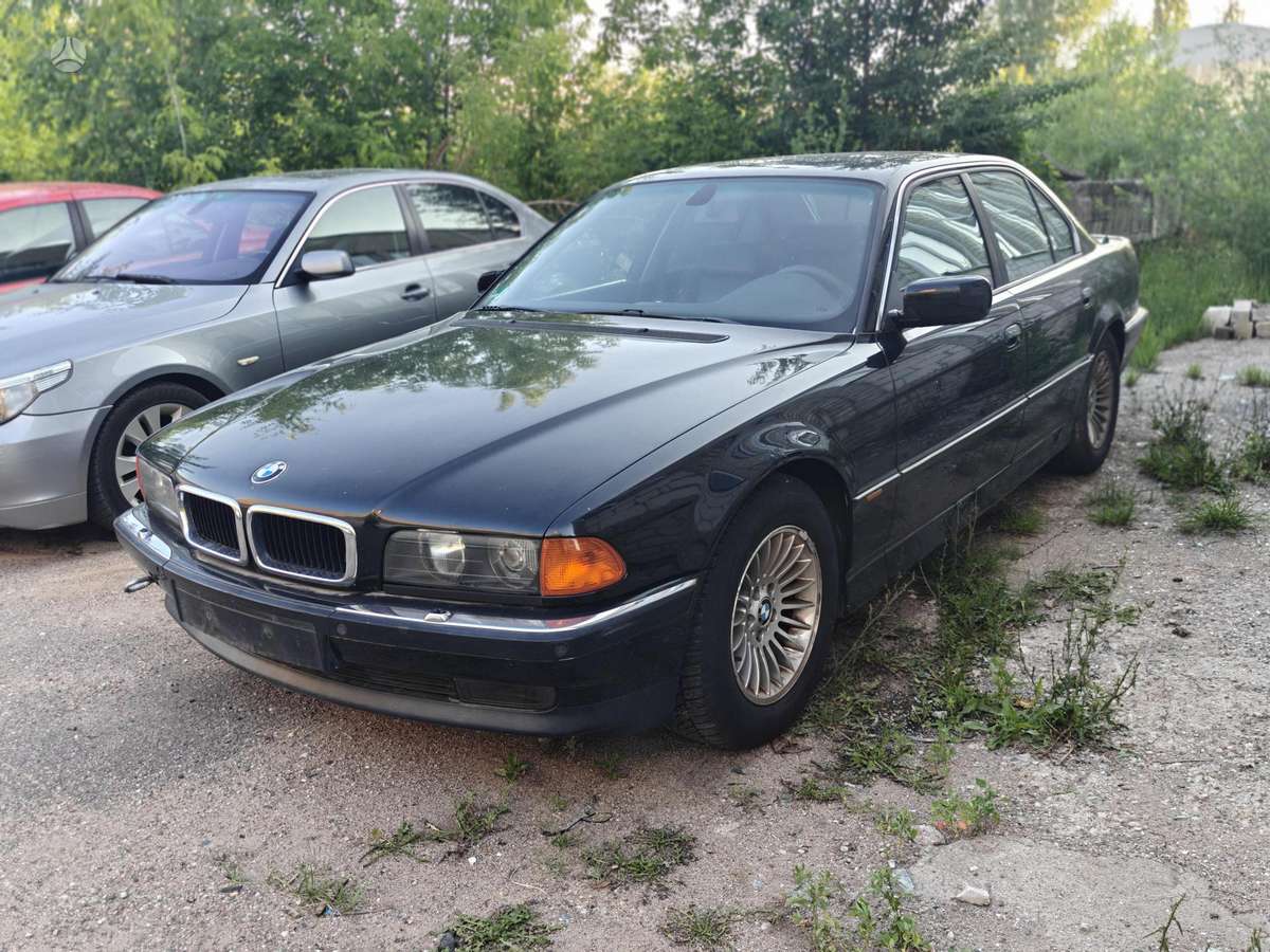 BMW 740, 4.0 l., Седан