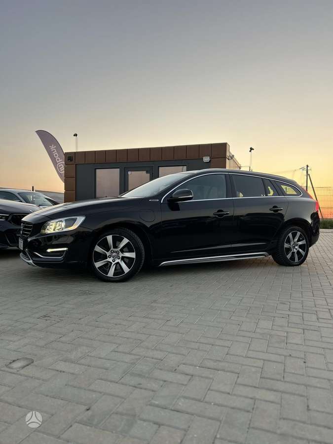 Volvo V60, 2.4 l., Универсал