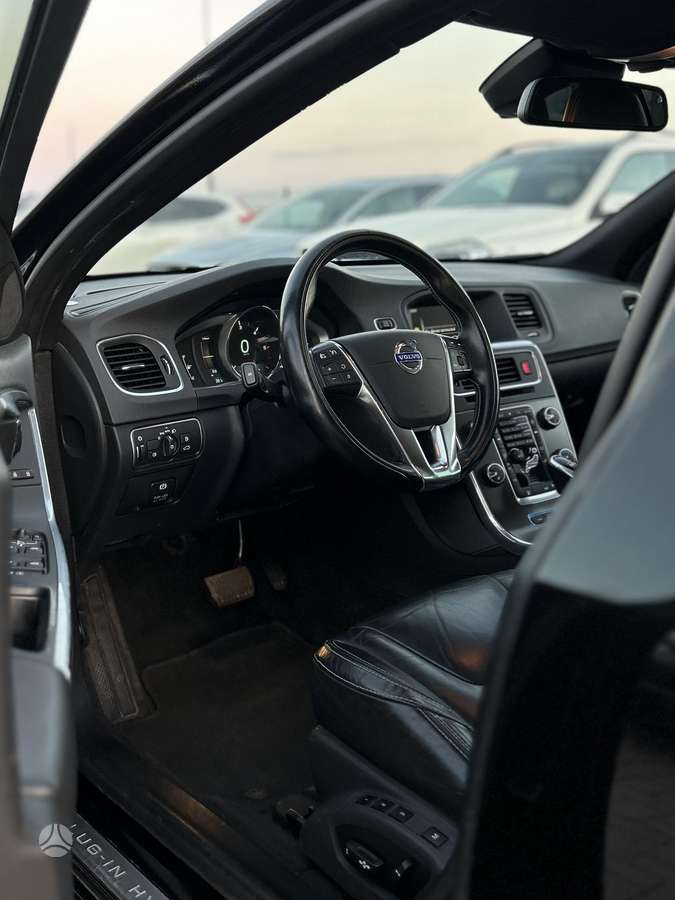 Volvo V60, 2.4 l., Универсал