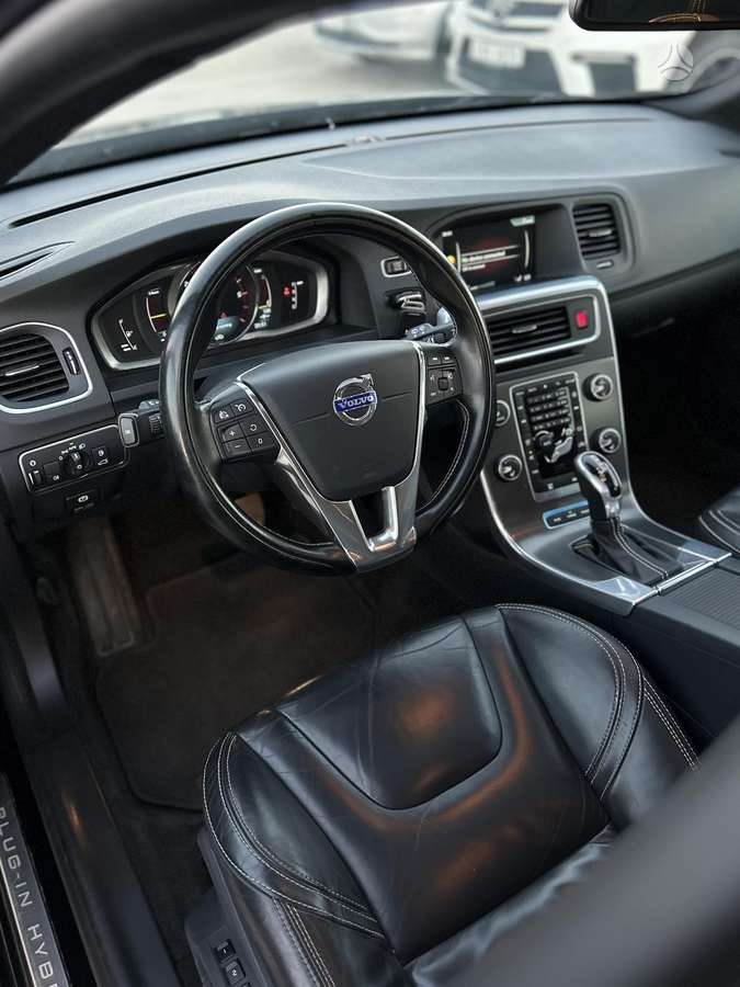 Volvo V60, 2.4 l., Универсал