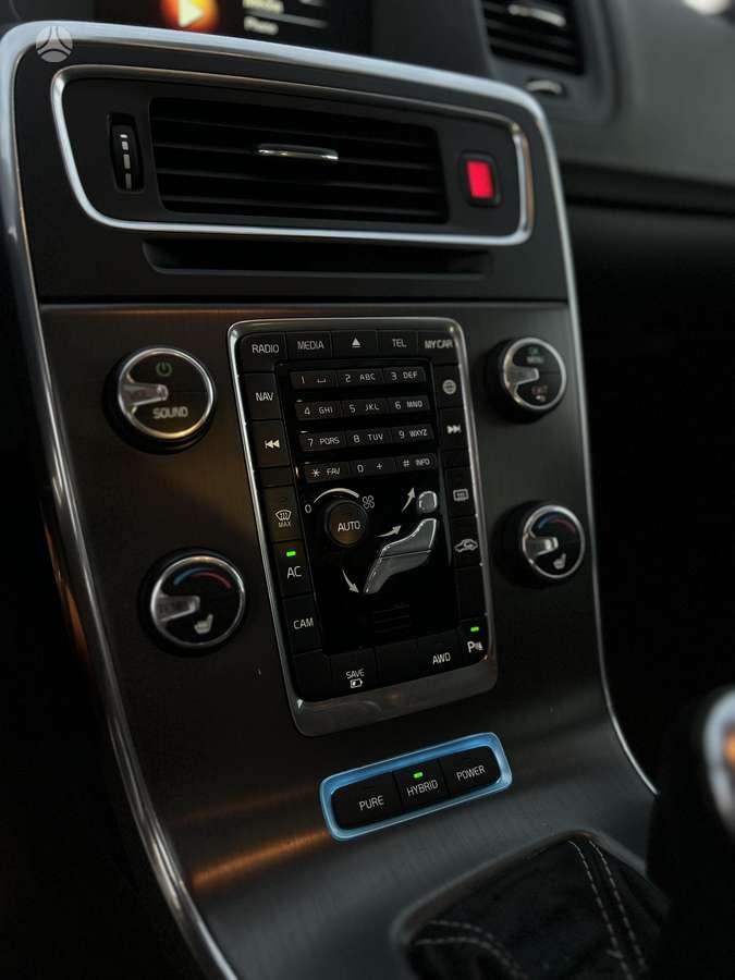 Volvo V60, 2.4 l., Универсал