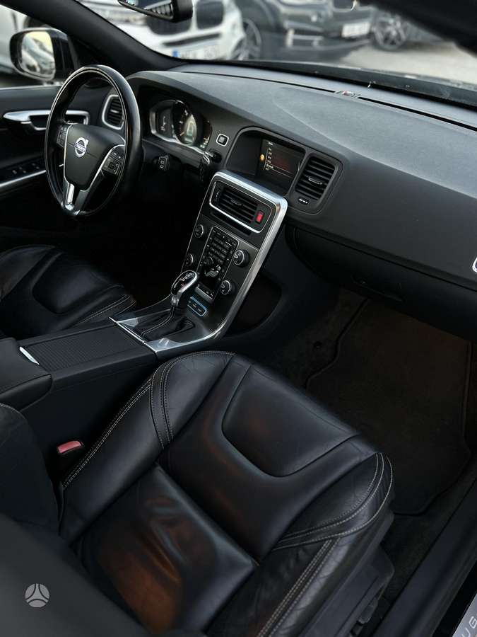Volvo V60, 2.4 l., Универсал