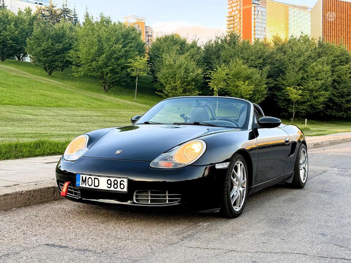 Porsche Boxster - 1