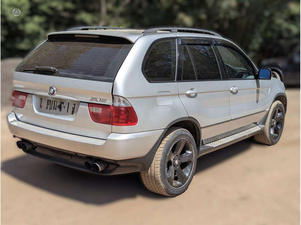 BMW X5 engine