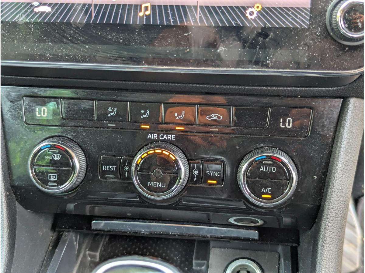Skoda Superb engine