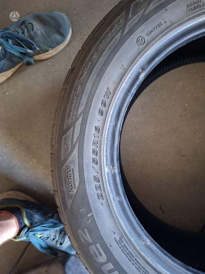 Hankook, vasarinės 225/55 R16