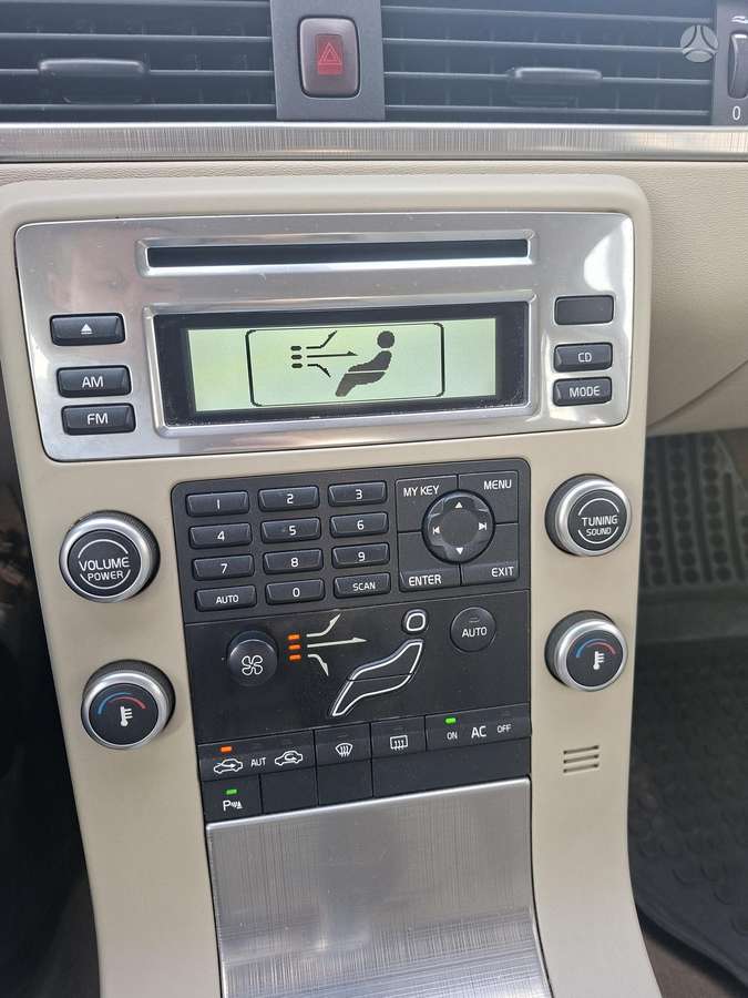 Volvo V70, 2.4 l., universalas