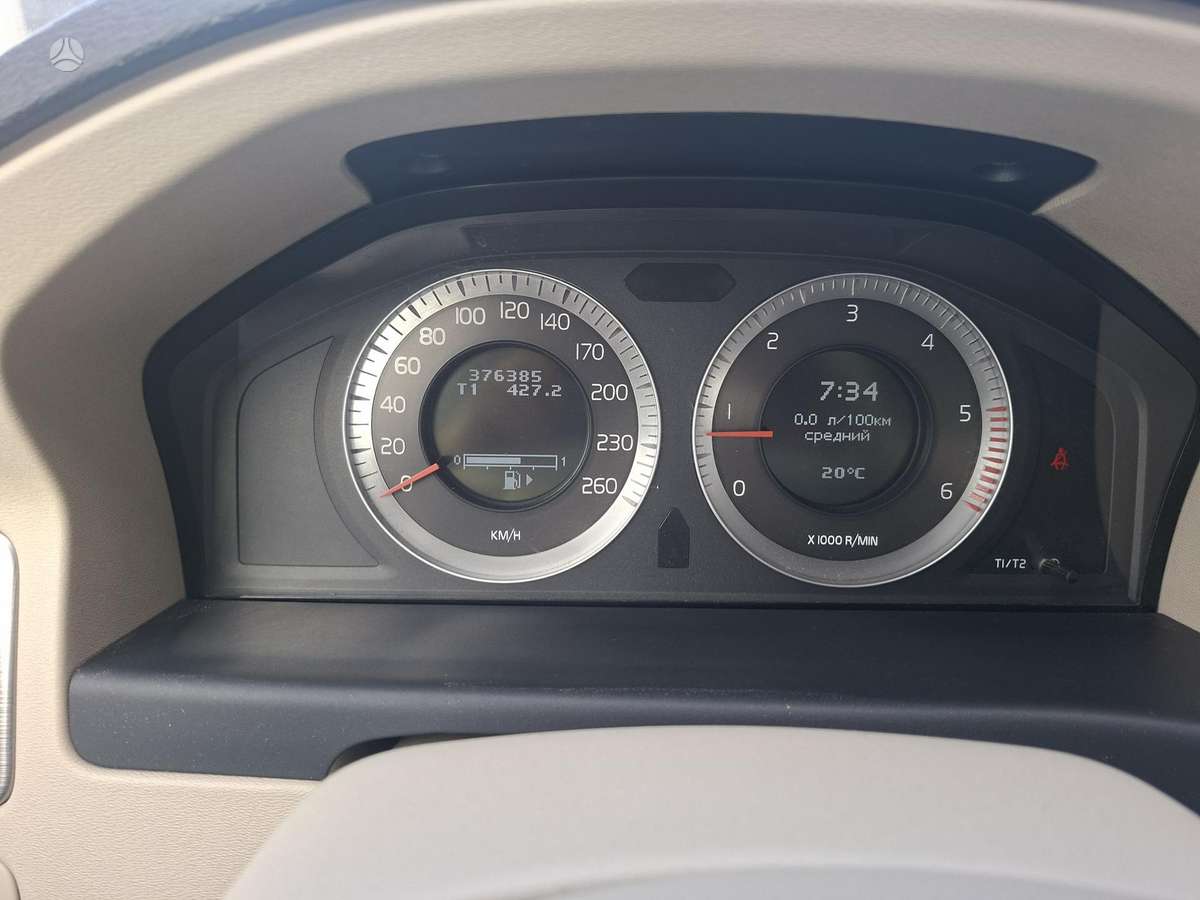 Volvo V70, 2.4 l., universalas