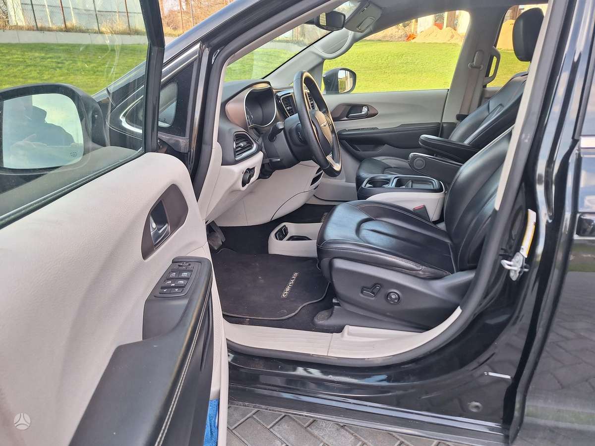 Chrysler Pacifica, 3.6 l., Минивэн