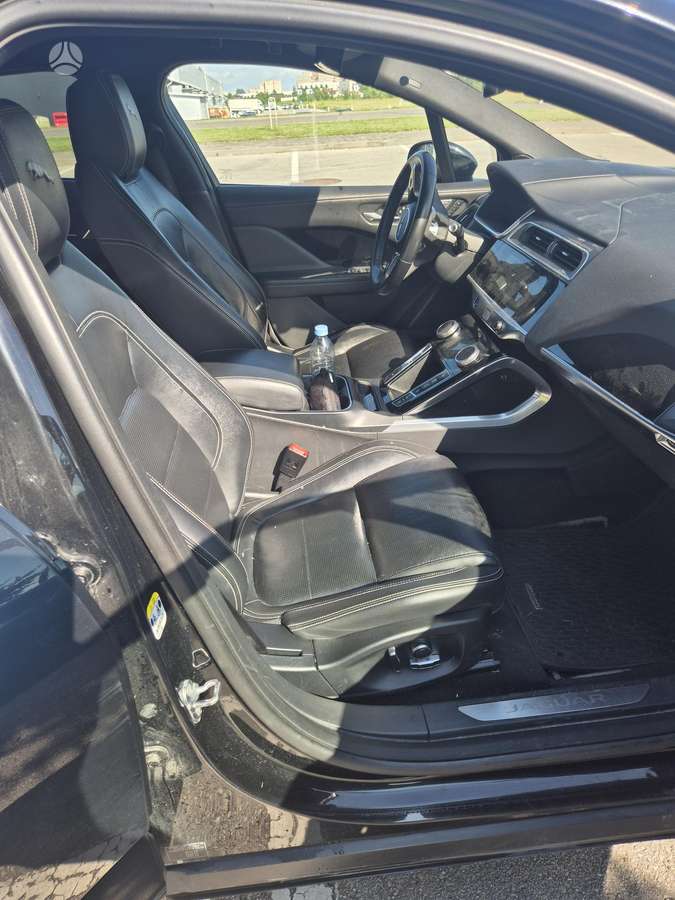 Jaguar I-Pace, Хэтчбек