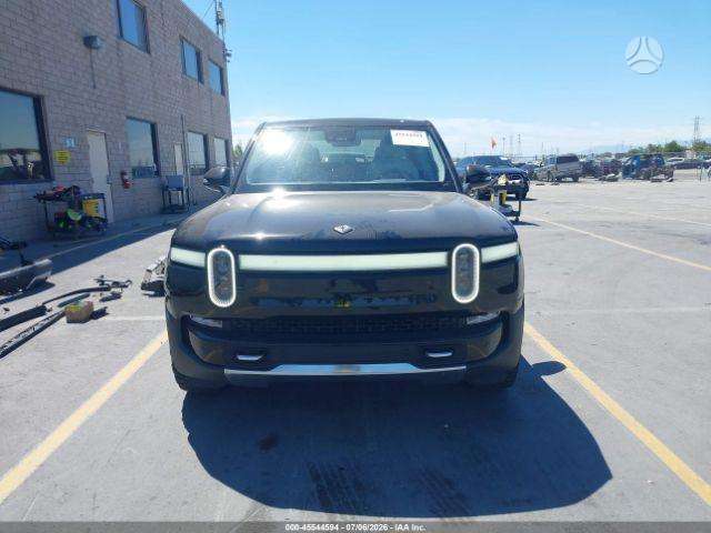 Rivian R1T, Пикап