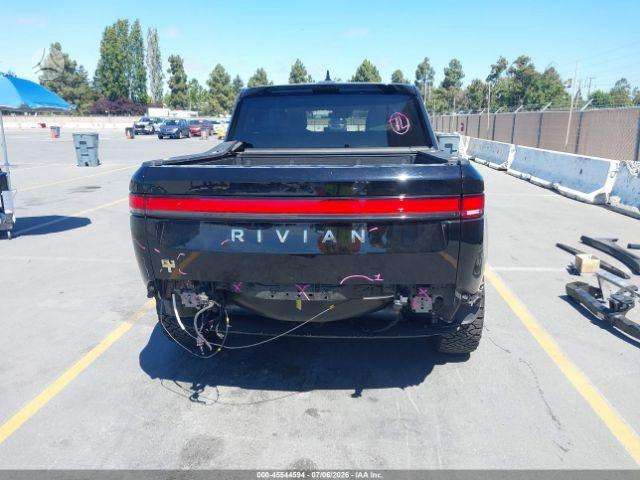 Rivian R1T, Пикап