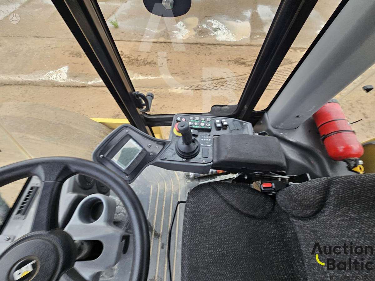 Caterpillar CS 64 B, vibrator / compactor