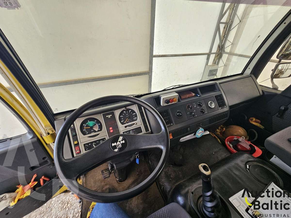 MAN L2000, automobiliniai bokšteliai