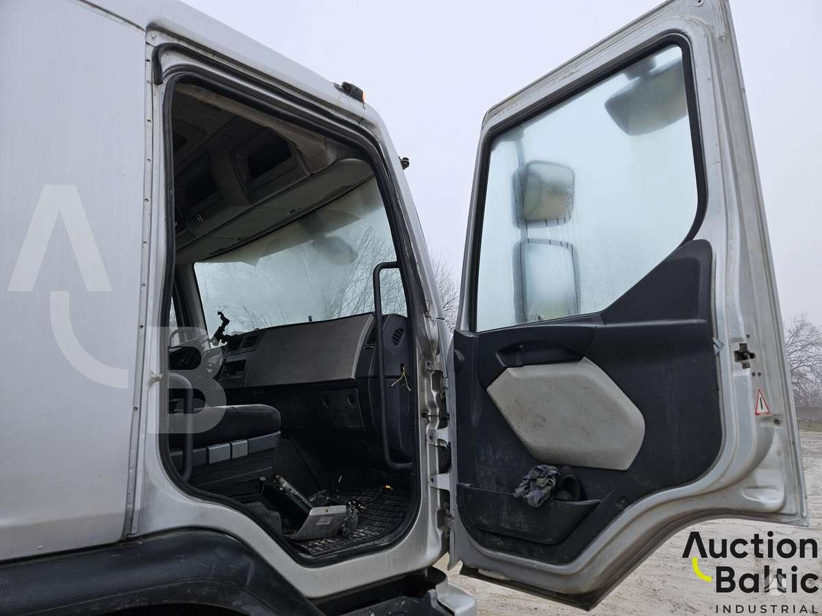 Volvo FE320, concrete mixer trucks