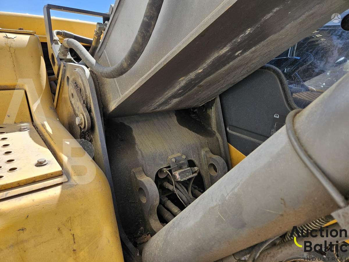 Volvo EC 210 LC, ekskavatoriai